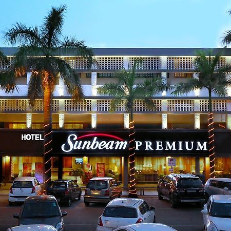 Hotel Sunbeam Premium Zirakpur Exterior foto